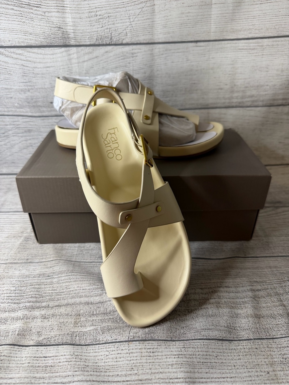 Franco Sarto L-Blair Strappy Sandals

Size 5.5